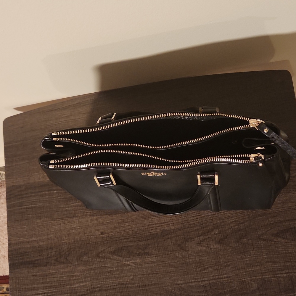 Purse - Picture 5 of 9
